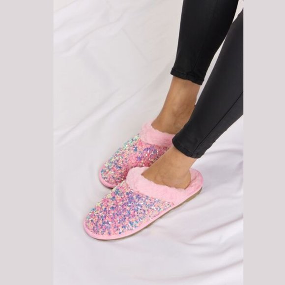 New Pink Sequin Plush Round Toe Slippers - Picture 3 of 7